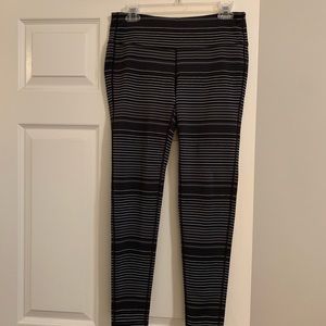 Athleta black and gray striped full length chaturanga leggings, large